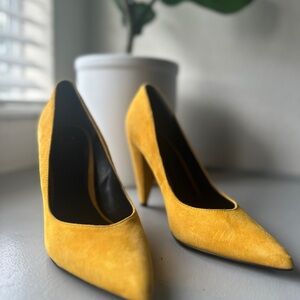 Mark Fisher Yellow Suede Pumps